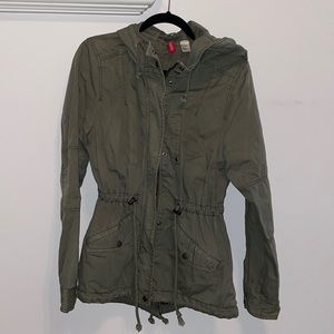 H&M green lined jacket